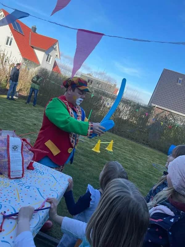 Zauberer und Clown für Kinderfeier in Hamburg