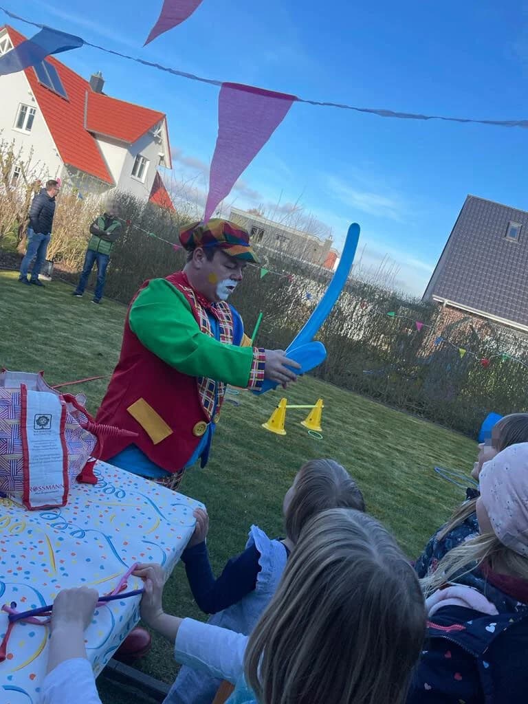 Zauberer und Clown für Kinderfeier in Hamburg