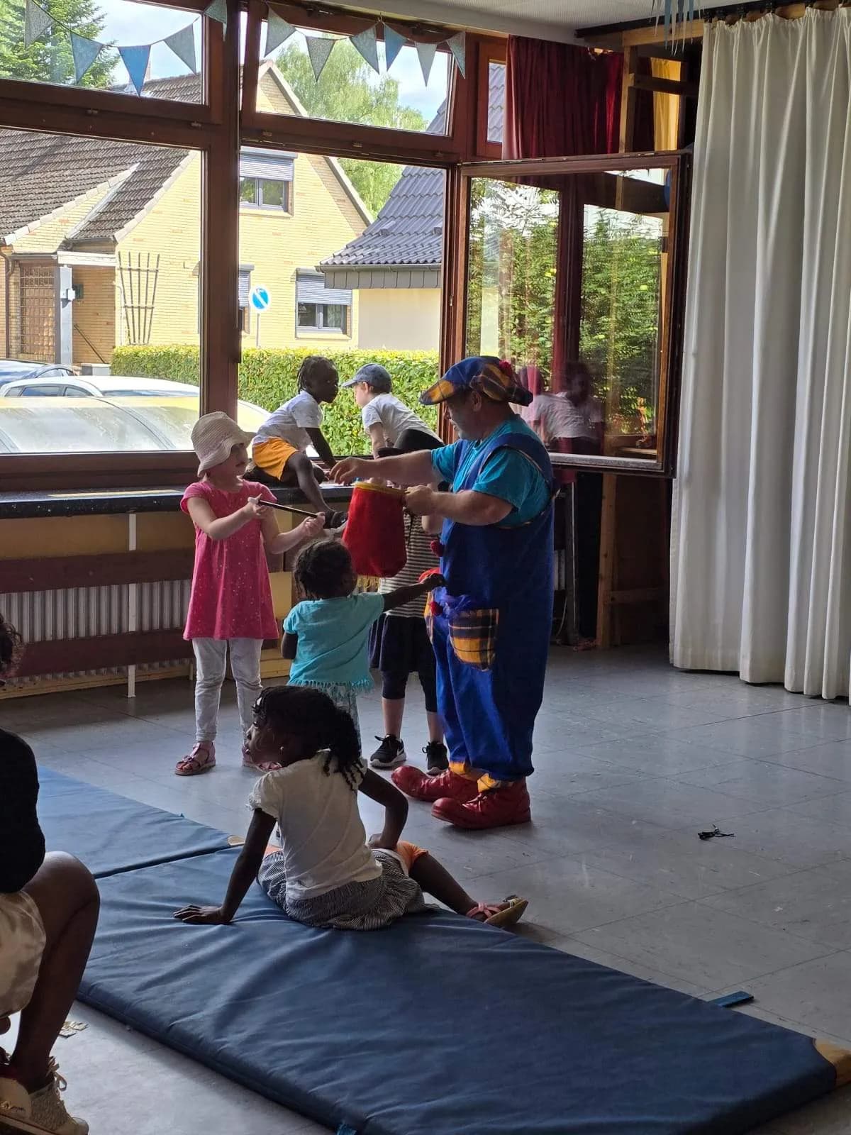 Kinderclown für Schulveranstaltungen in Wedel
